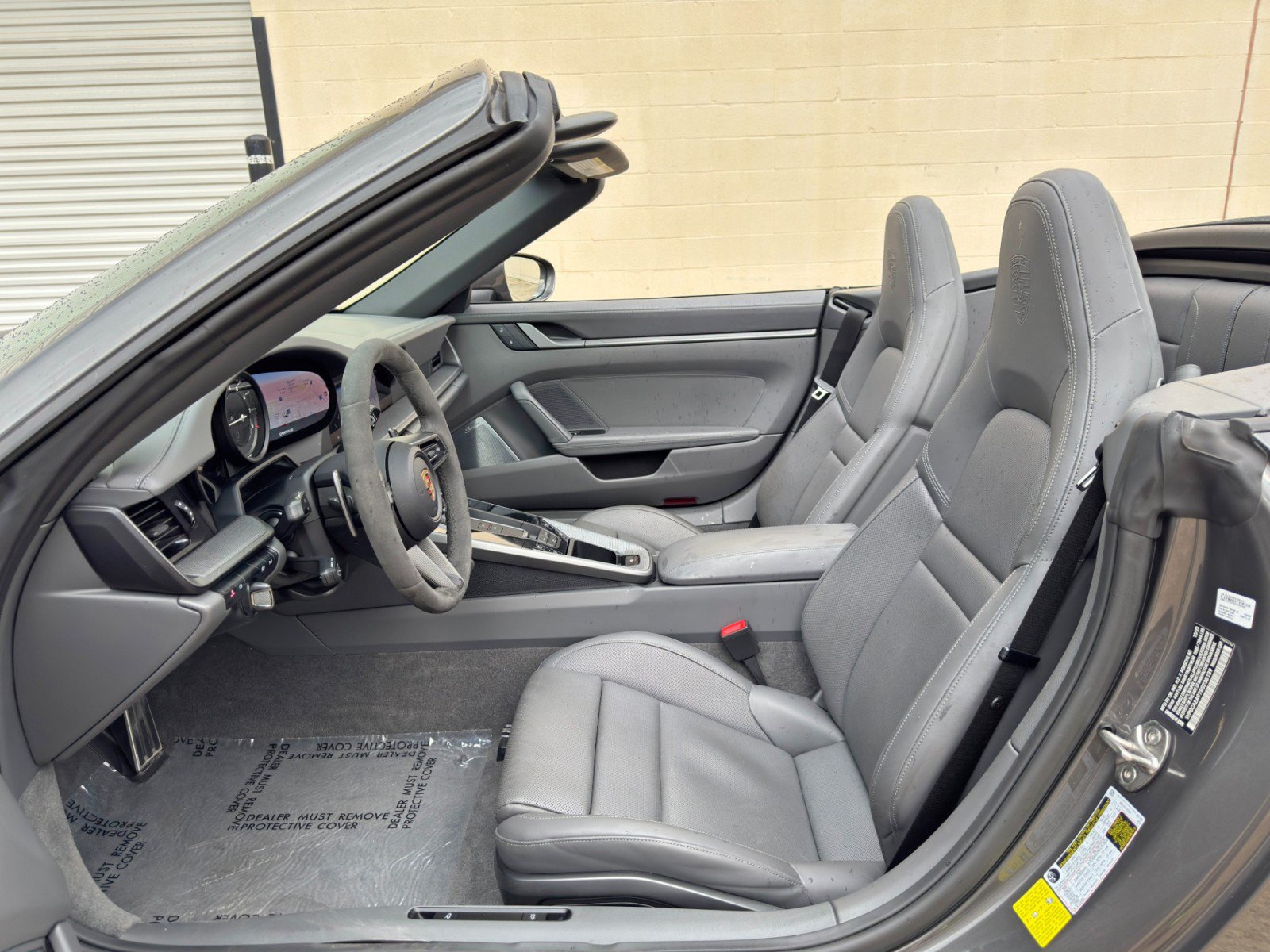 Used 2024 Porsche 911 Carrera w/ Premium Package RWD image 15