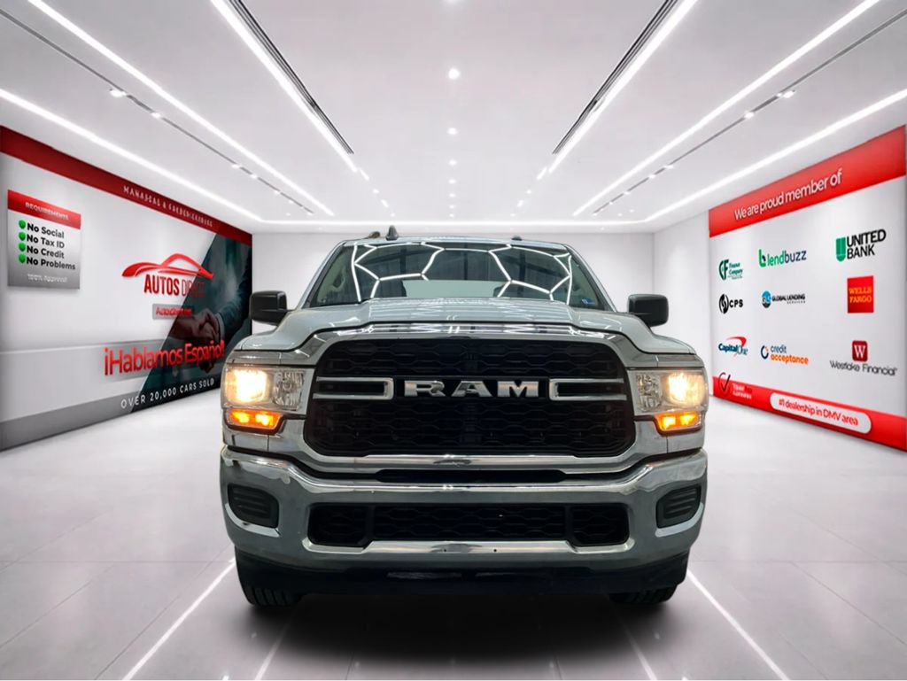 Used 2020 RAM 2500 Tradesman w/ Chrome Appearance Group RWD image 2