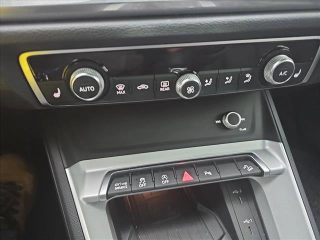 Used 2022 Audi Q3 2.0T Premium Plus w/ Premium Plus Package image 21