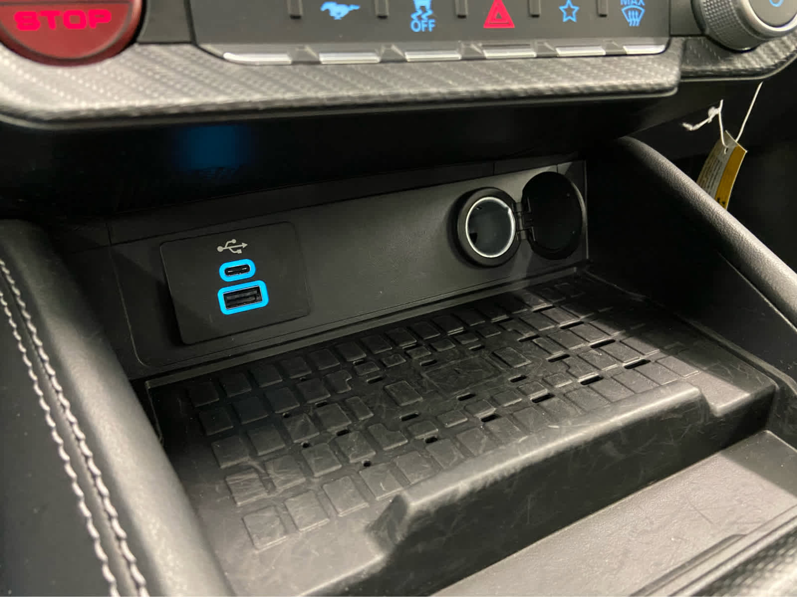 Used 2024 Ford Mustang GT Premium image 38