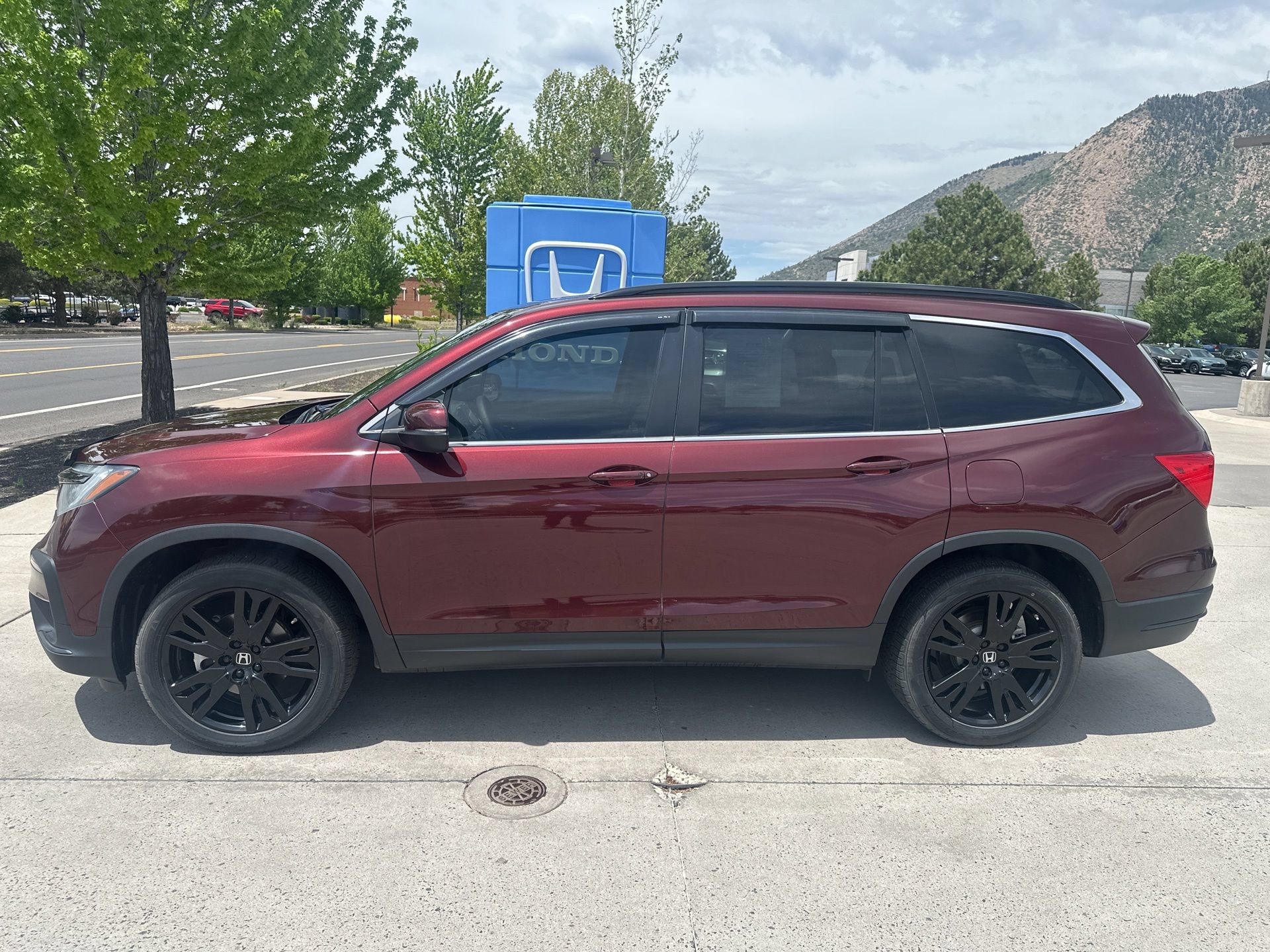 Certified 2022 Honda Pilot Special Edition image 2