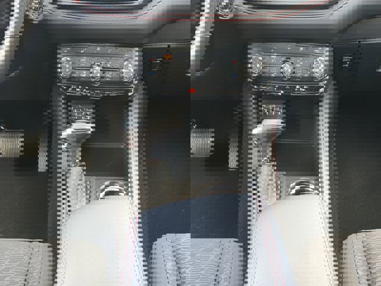 New 2025 Dodge Durango GT w/ Blacktop Package image 17