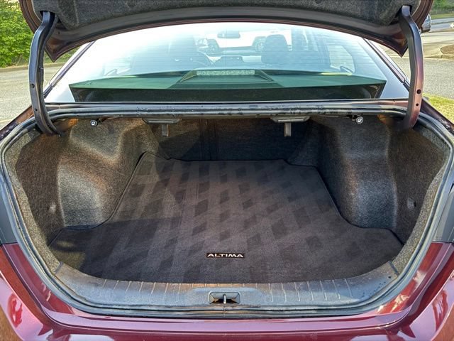 Used 2025 Nissan Altima 2.5 SV FWD image 26