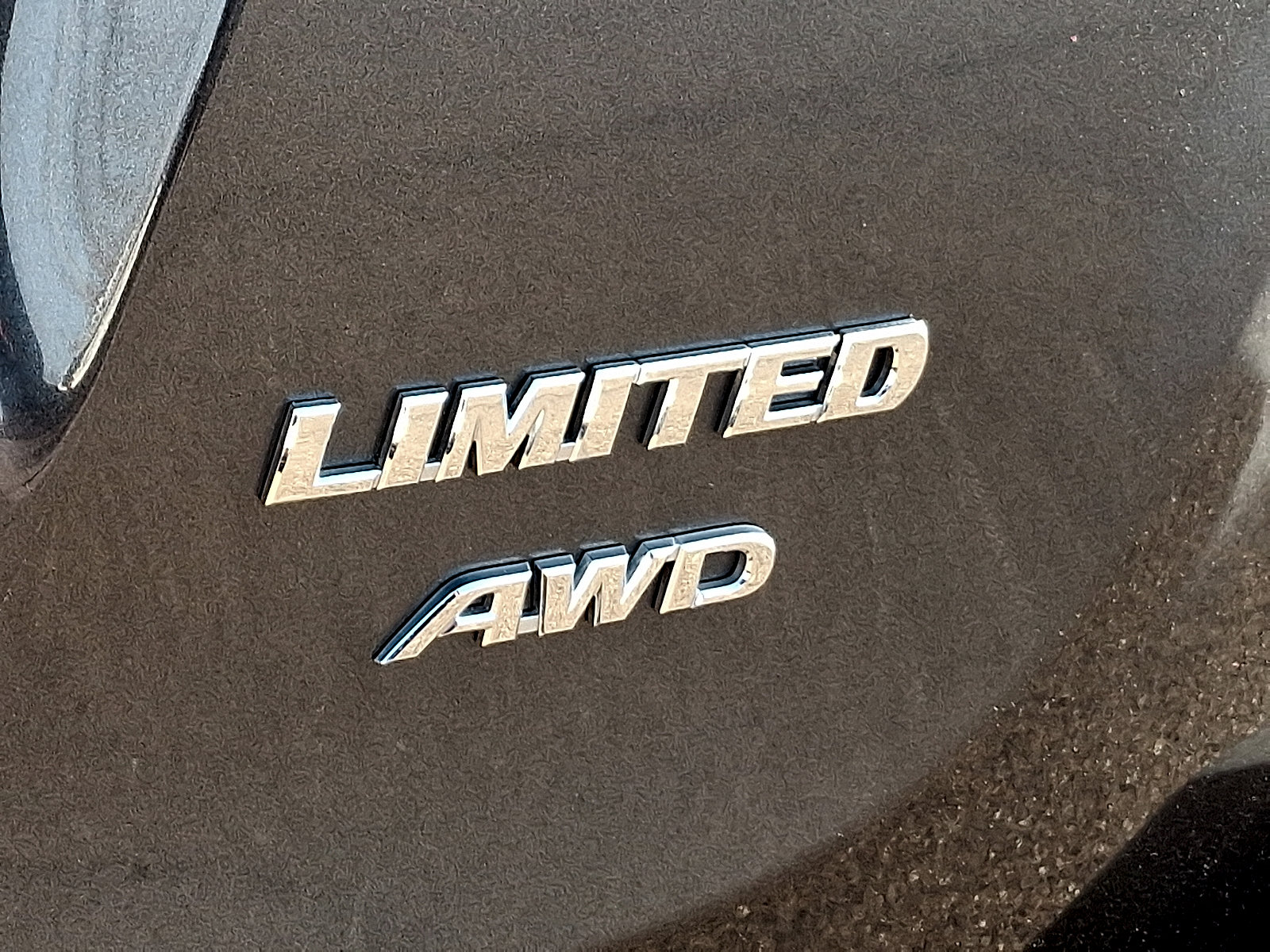 Used 2015 Toyota RAV4 Limited image 33