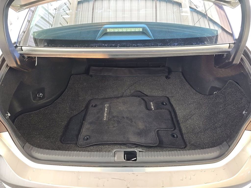 Used 2020 Lexus ES 350 w/ Accessory Package FWD image 18