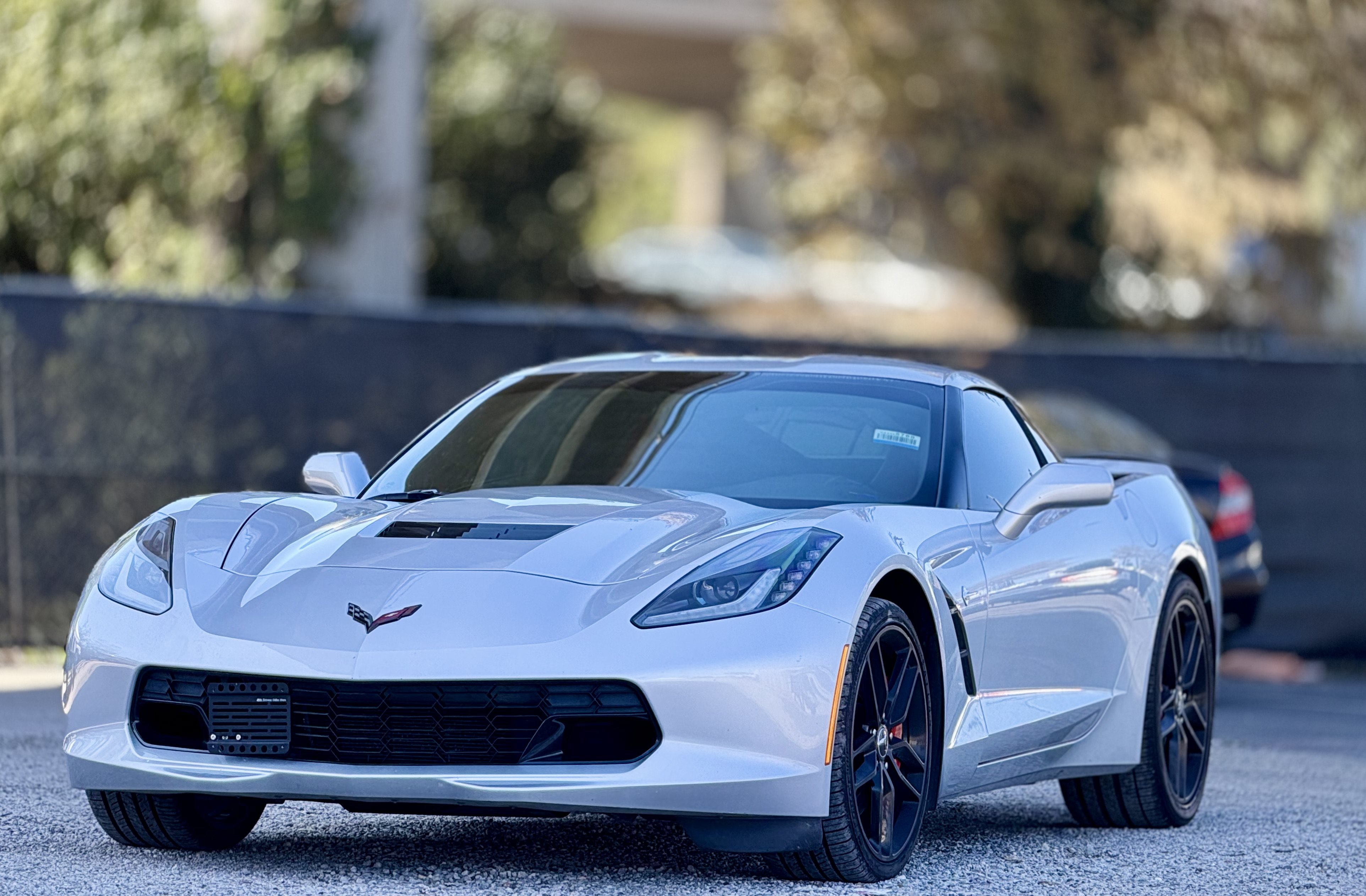 Used 2015 Chevrolet Corvette Stingray Coupe RWD image 3