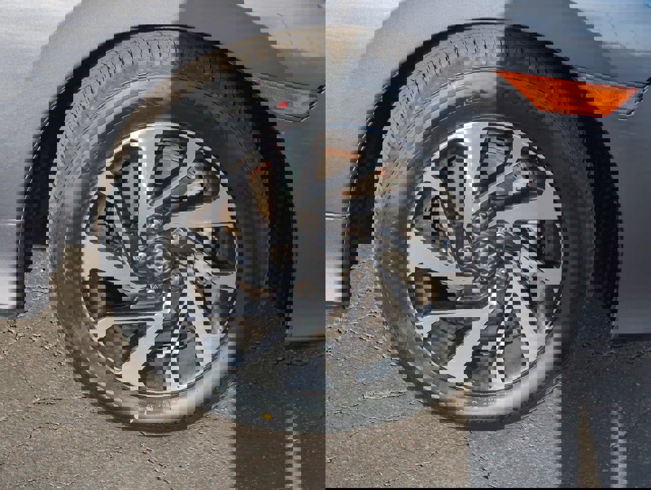 Used 2016 Honda Civic LX image 9