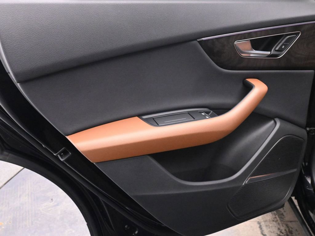 Used 2019 Audi Q8 Prestige w/ Year 1 Package image 14