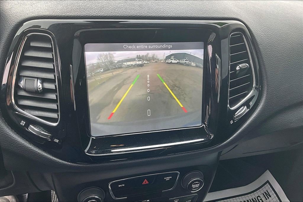 Used 2020 Jeep Compass Limited image 19