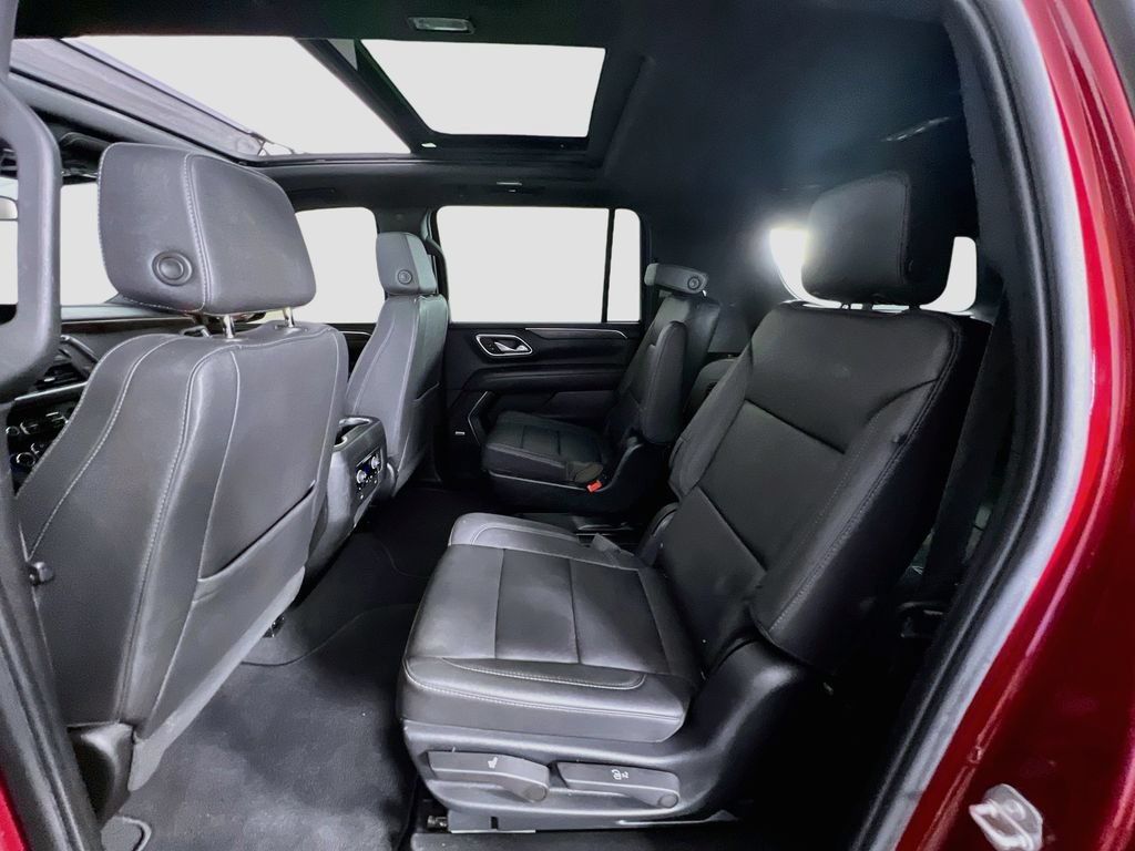 Used 2023 Chevrolet Suburban Z71 w/ Luxury Package AWD/4WD image 24