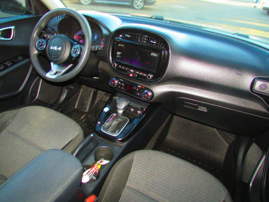 Used 2022 Kia Soul S image 20