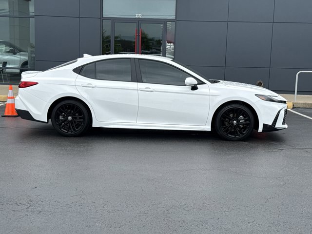 Used 2026 Toyota Camry SE w/ Convenience Package FWD image 2