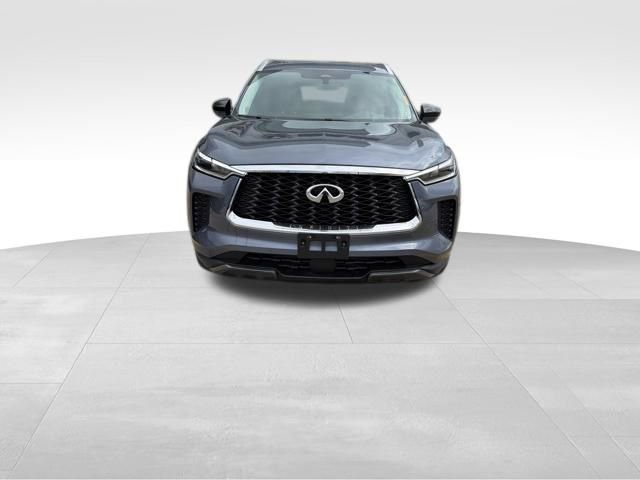 Used 2025 INFINITI QX60 Sensory AWD/4WD image 2