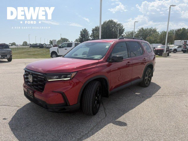 Used 2025 Honda Pilot Black Edition image 3