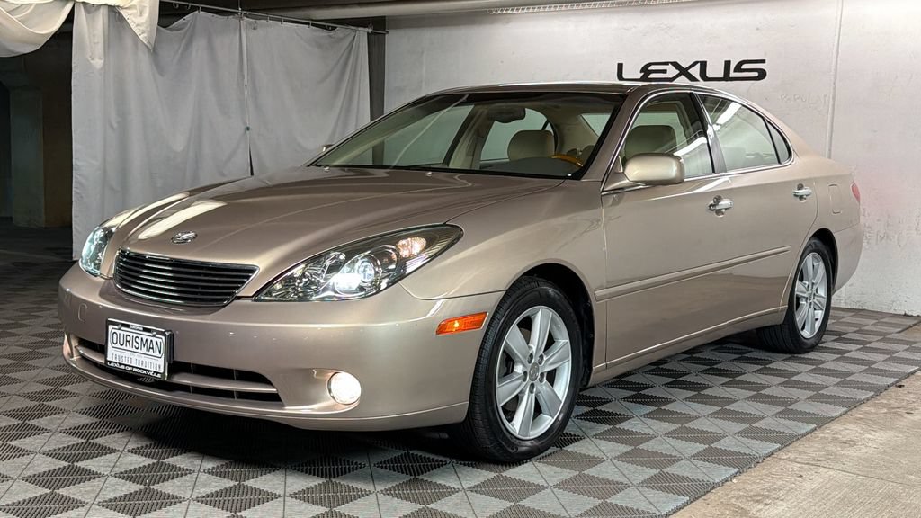 Used 2005 Lexus ES 330 FWD image 2