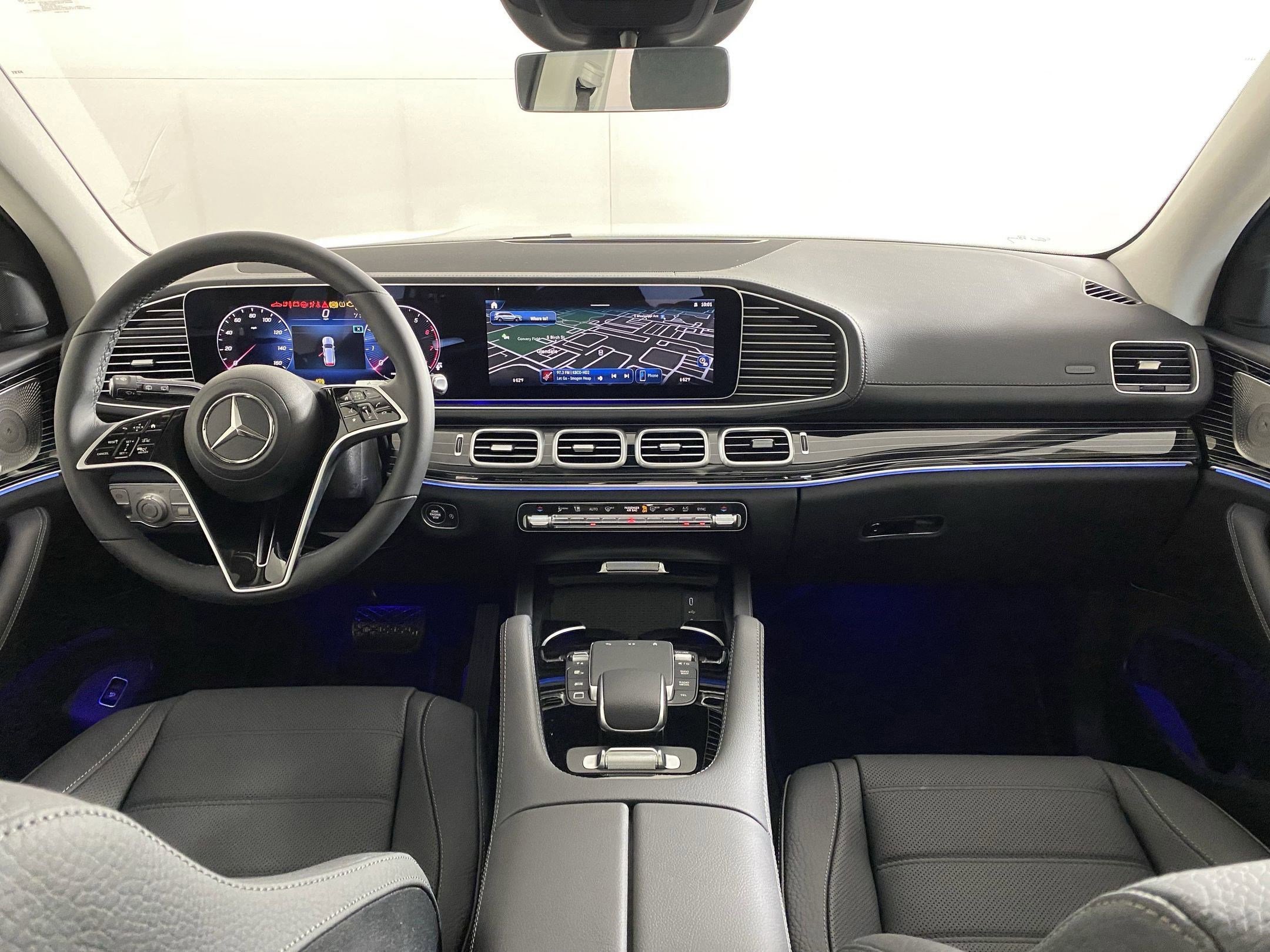 New 2025 Mercedes-Benz GLS 450 4MATIC image 17