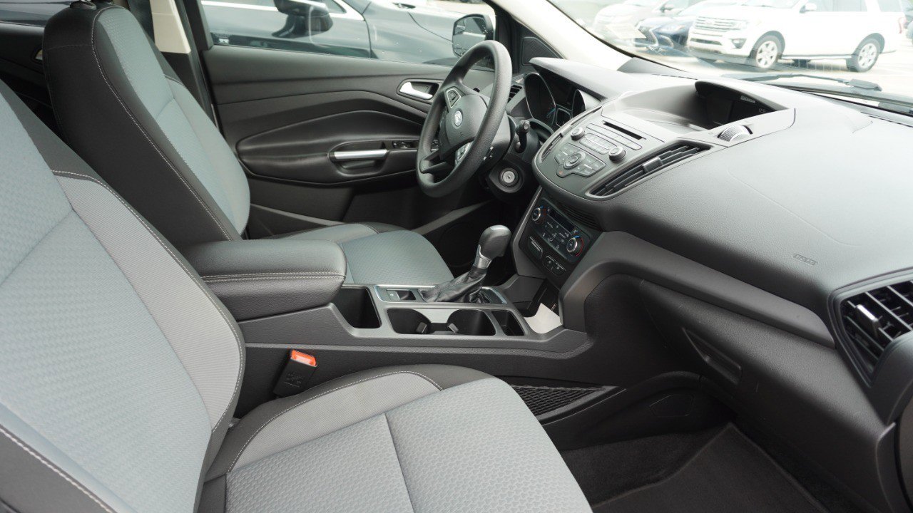 Used 2017 Ford Escape SE FWD image 11