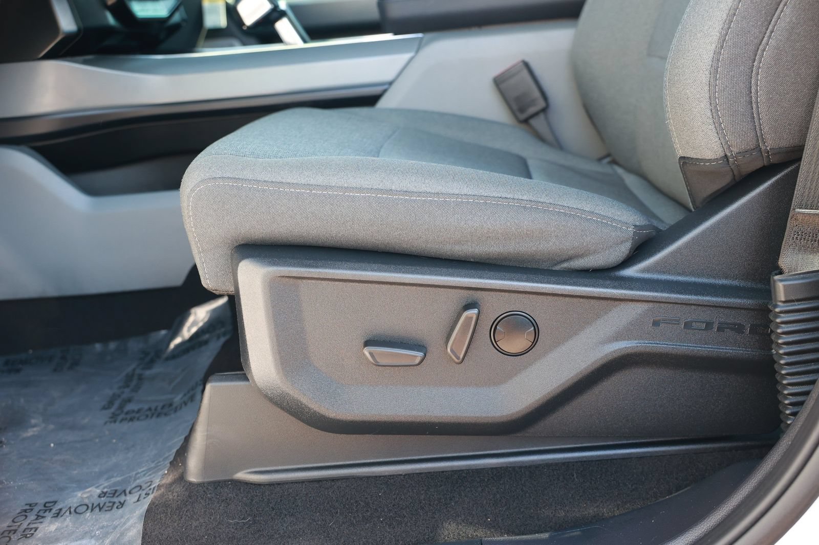 Used 2024 Ford F150 Lightning Flash AWD/4WD image 24