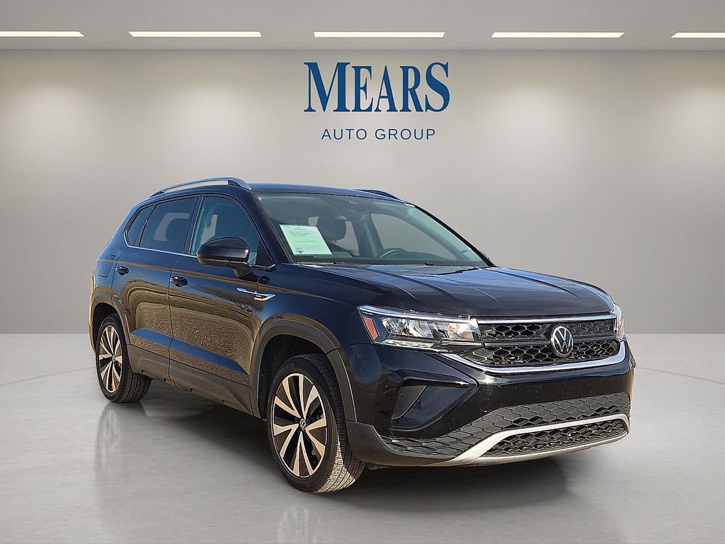 Used 2024 Volkswagen Taos SE image 7