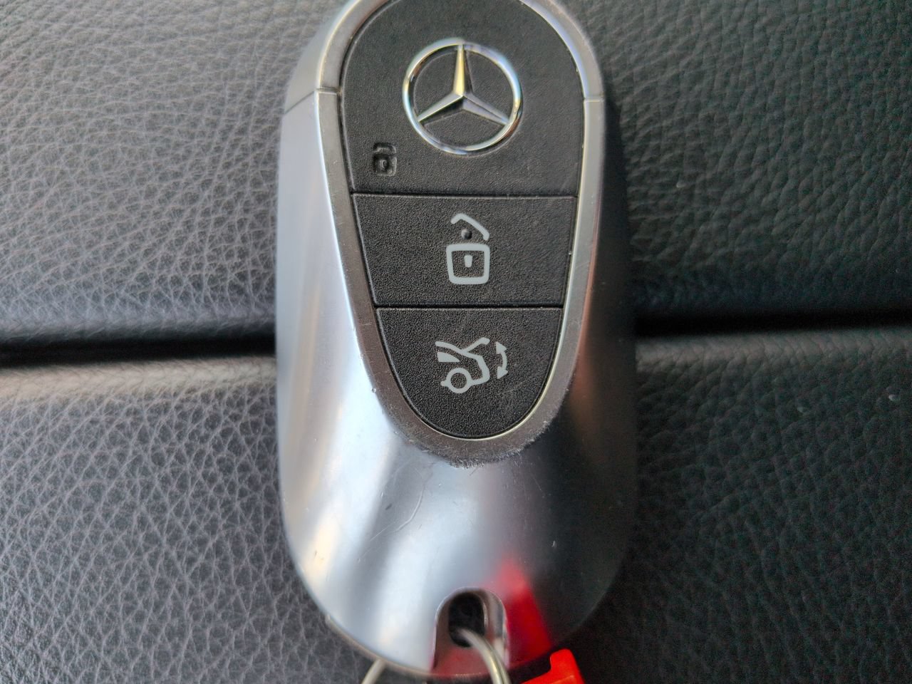 Used 2024 Mercedes-Benz GLC 300 image 30