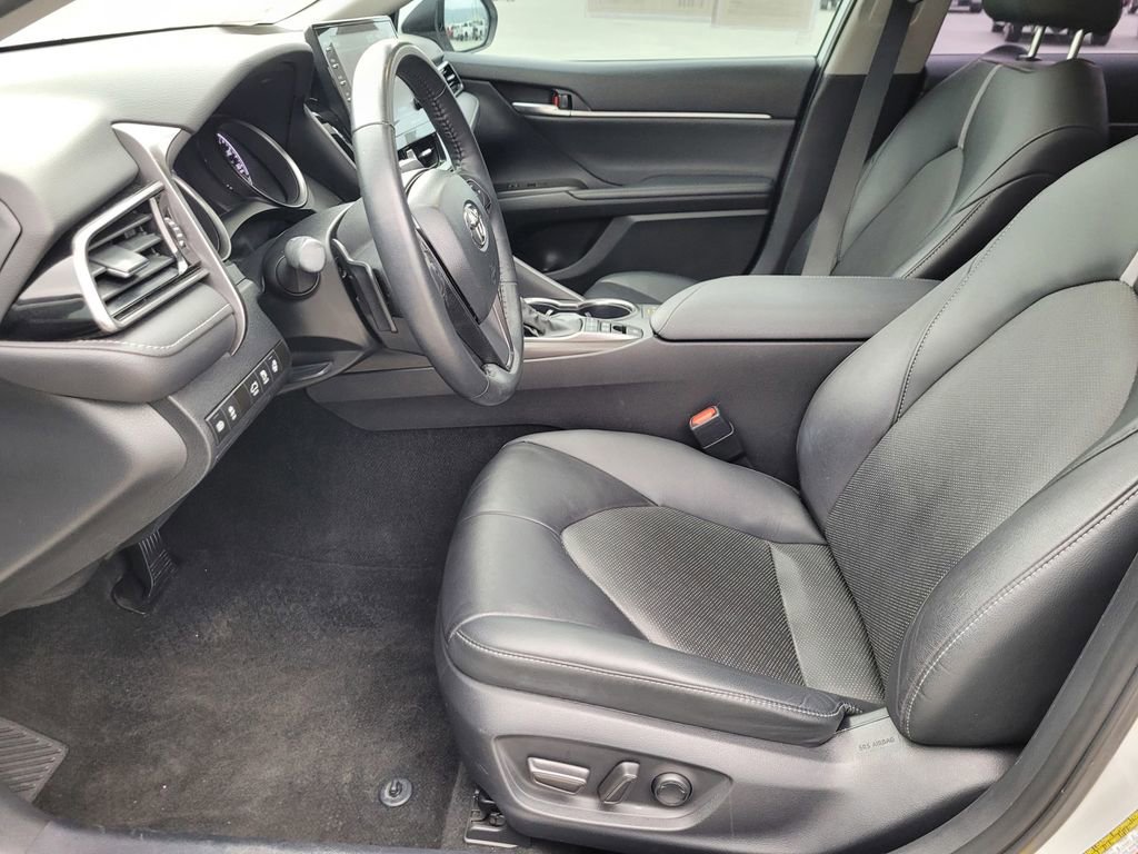 Used 2024 Toyota Camry XSE w/ Cold Weather Package image 15