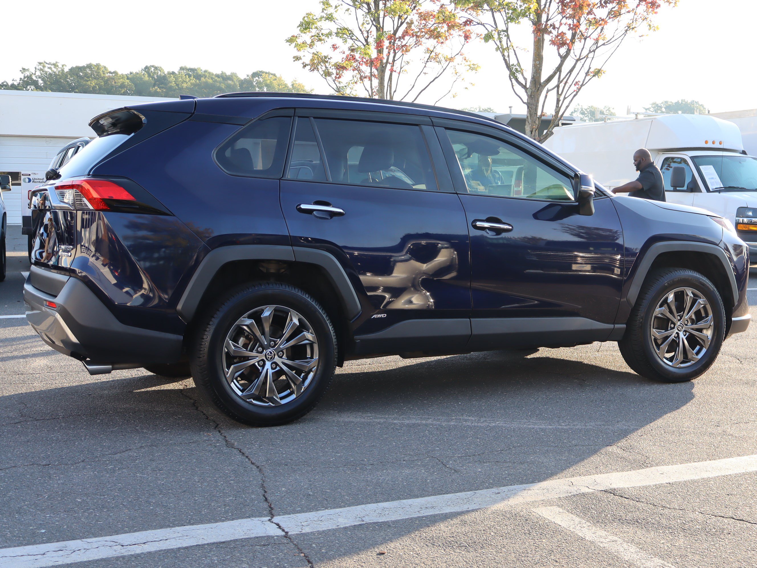 Used 2022 Toyota RAV4 Limited AWD/4WD image 11