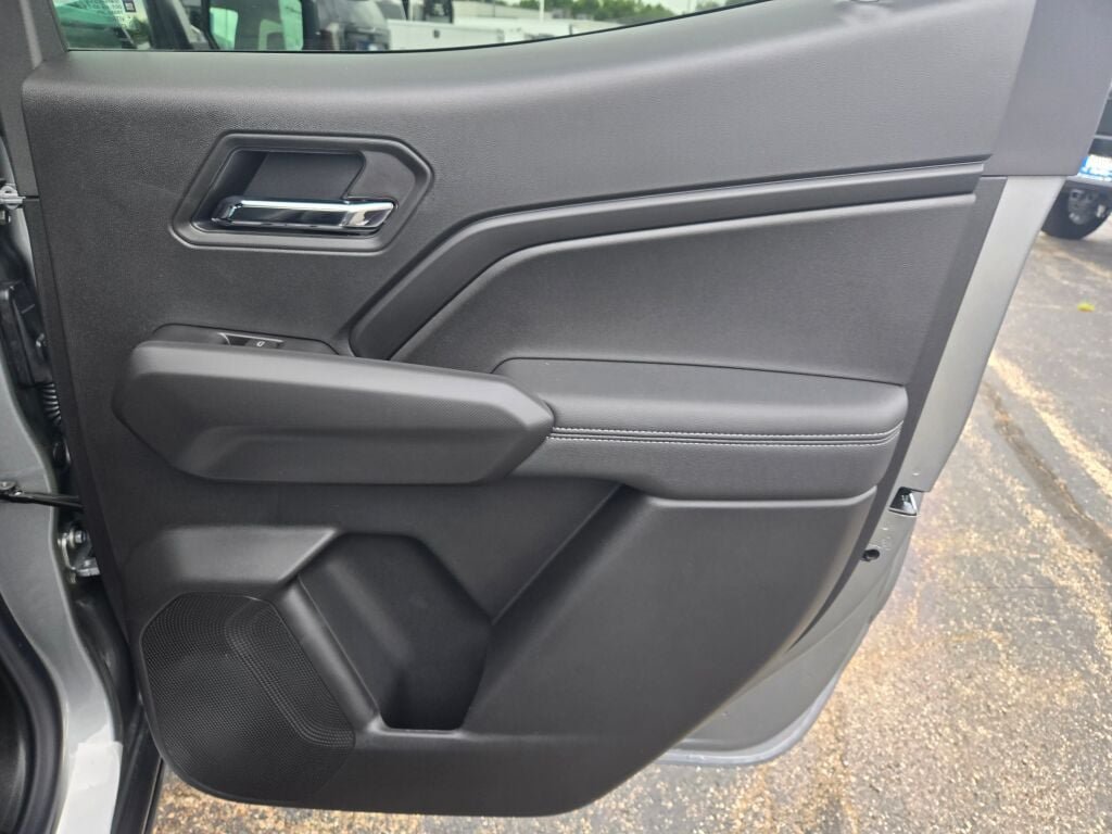 New 2026 Chevrolet Colorado LT w/ LT Convenience Package AWD/4WD image 8