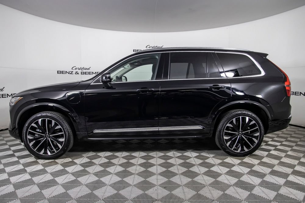 Used 2025 Volvo XC90 T8 Plus w/ Protection Package Premier AWD/4WD image 11