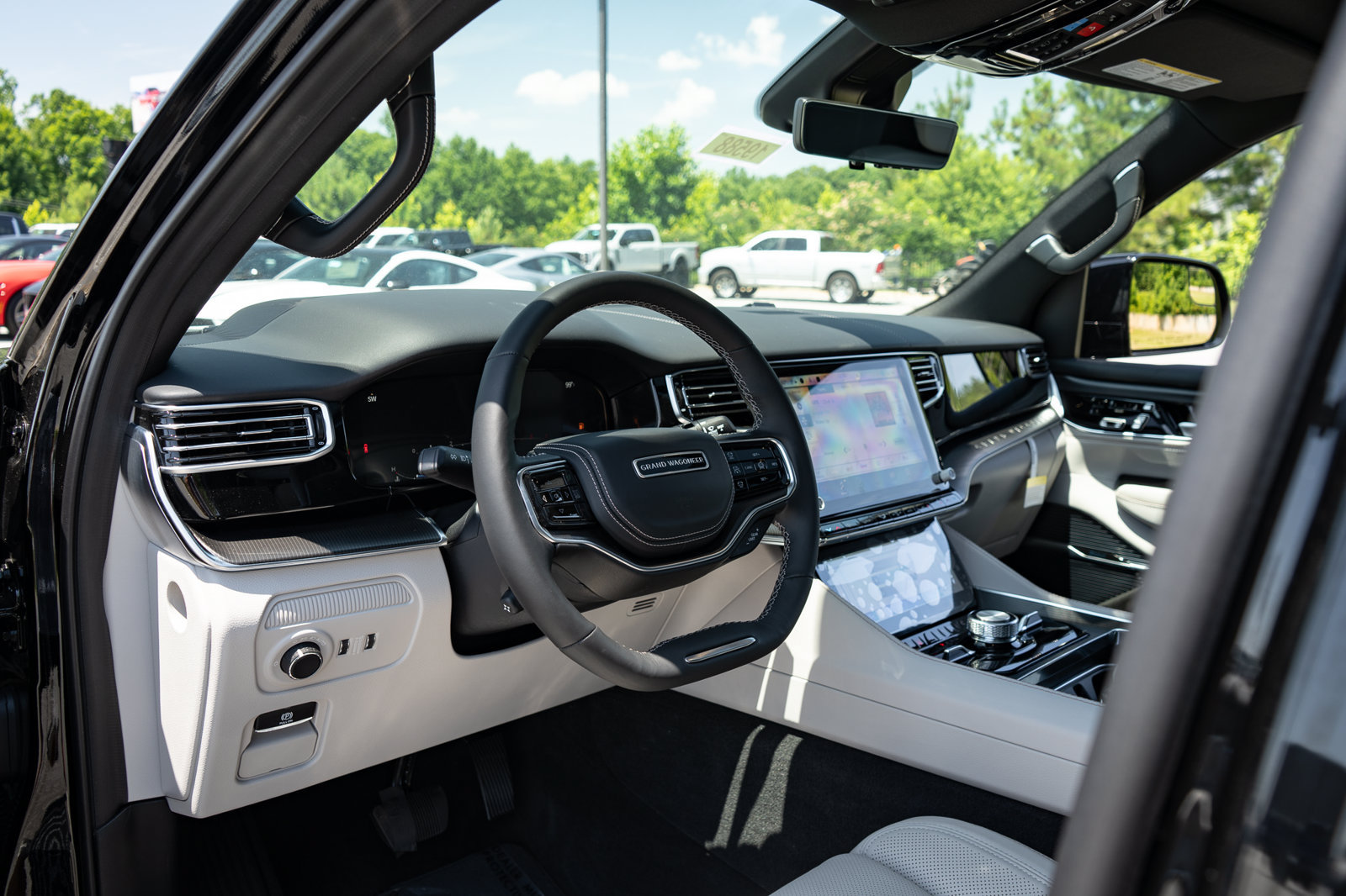 New 2026 Jeep Grand Wagoneer Summit w/ Rear Seat Video Group I AWD/4WD image 22