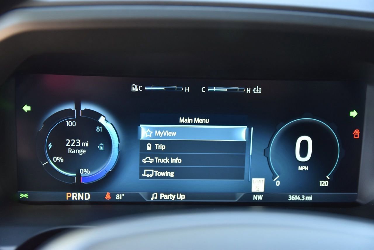 Used 2025 Ford F150 Lightning Flash AWD/4WD image 20
