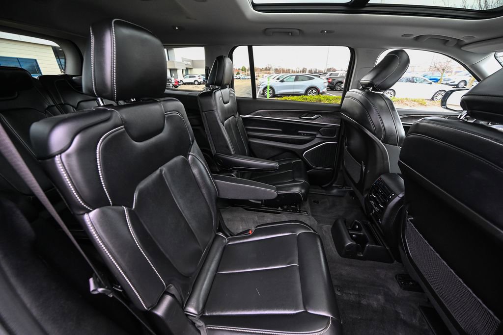 Used 2021 Jeep Grand Cherokee L Limited image 29