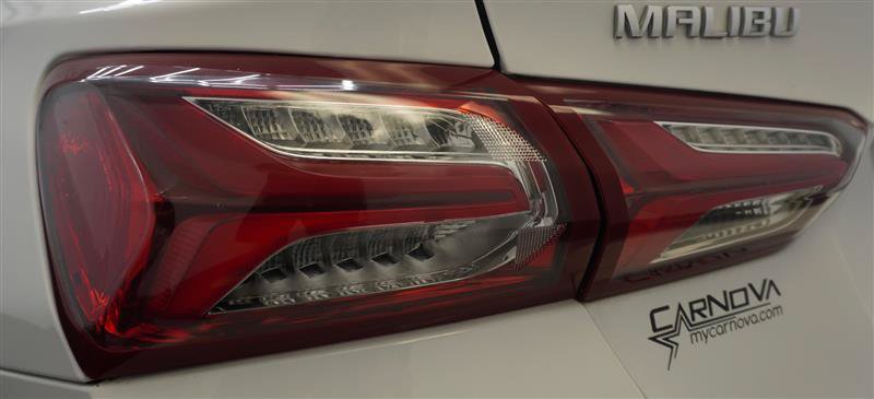 Used 2021 Chevrolet Malibu LT FWD image 32