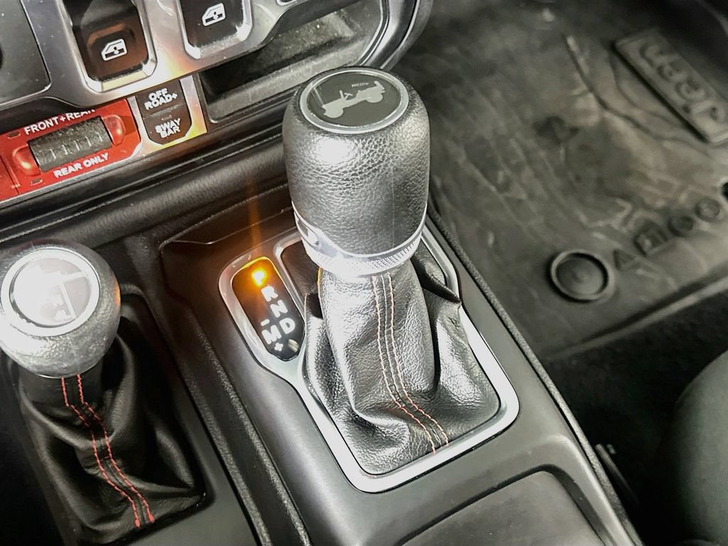 Used 2021 Jeep Wrangler Rubicon AWD/4WD image 32