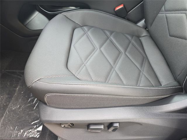 New 2026 Volkswagen Atlas SE image 17