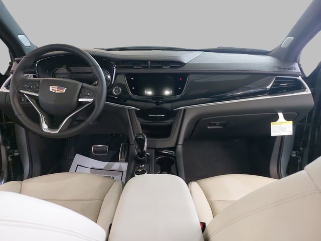 Used 2025 Cadillac XT6 Sport w/ LPO, Floor Liner Package image 9