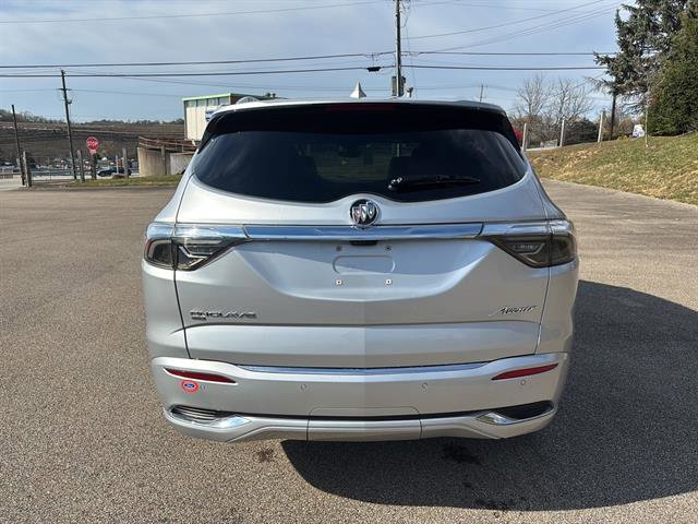 Used 2022 Buick Enclave Avenir w/ Avenir Technology Package image 3