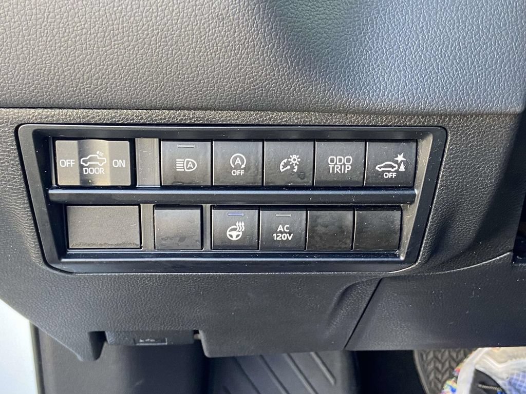 Used 2023 Toyota Tundra Limited AWD/4WD image 30