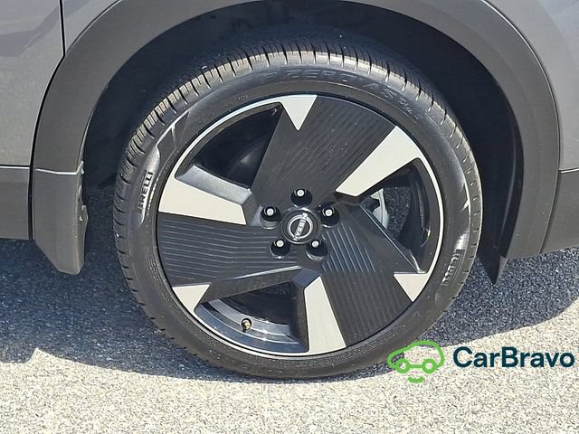 Used 2025 Nissan Kicks SR AWD/4WD image 8
