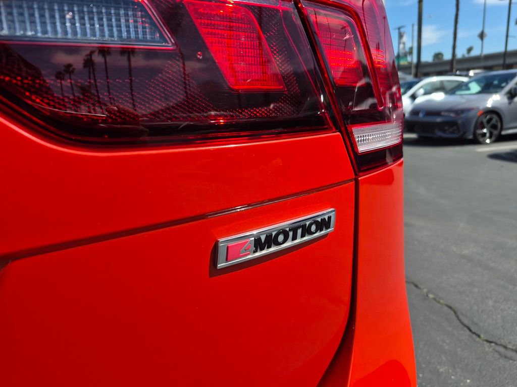 Used 2019 Volkswagen Tiguan SEL Premium w/ 3rd Row Seat Package image 10