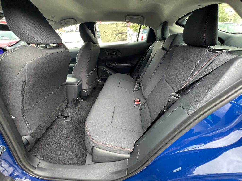 New 2027 Toyota Prius Plug-In Hybrid FWD image 13