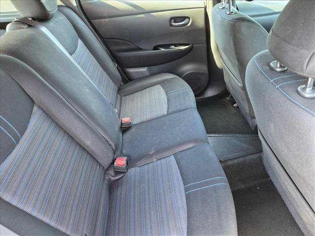 Used 2018 Nissan Leaf SV FWD image 19