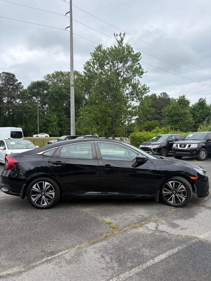 Used 2017 Honda Civic EX-L image 4
