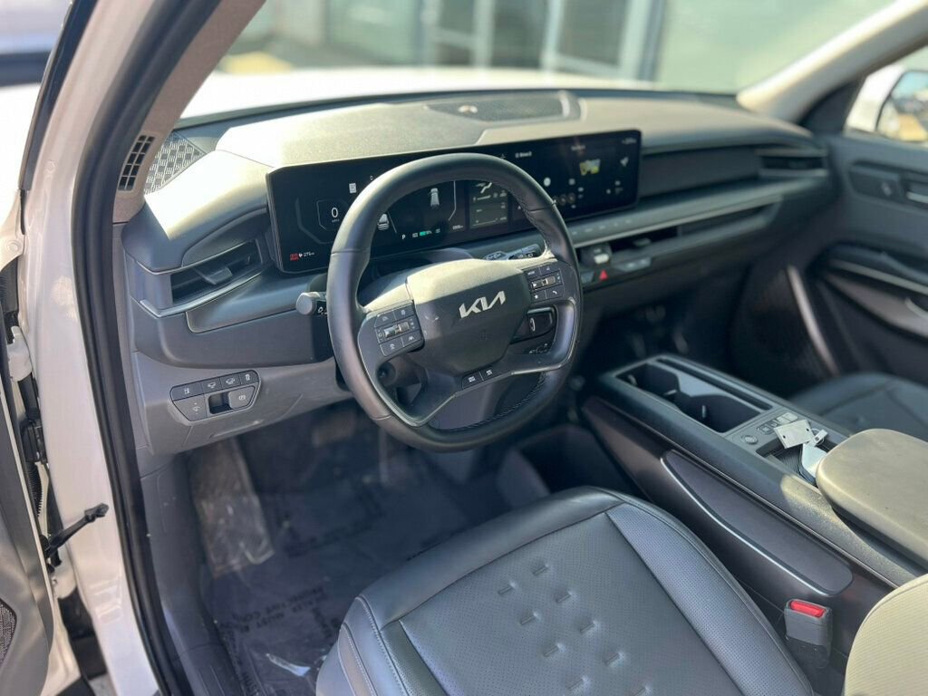 Used 2024 Kia EV9 Wind AWD/4WD image 20