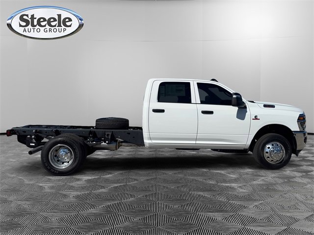 New 2026 RAM 3500 Tradesman w/ Chrome Appearance Group image 3