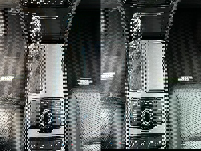 Used 2014 Hyundai Equus Signature RWD image 20