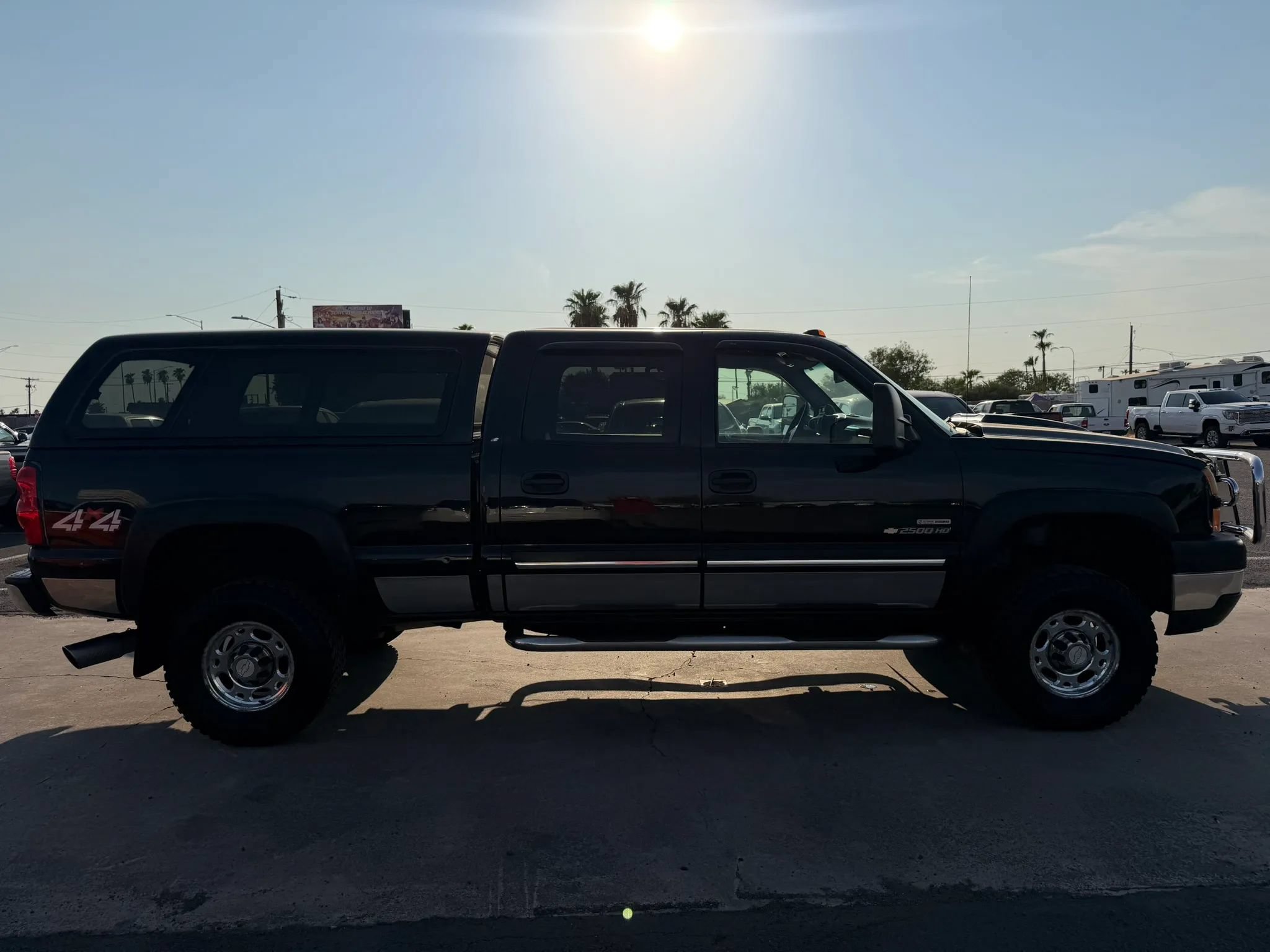 Used 2006 Chevrolet Silverado 2500 LT w/ Heavy-Duty Power Package AWD/4WD image 13