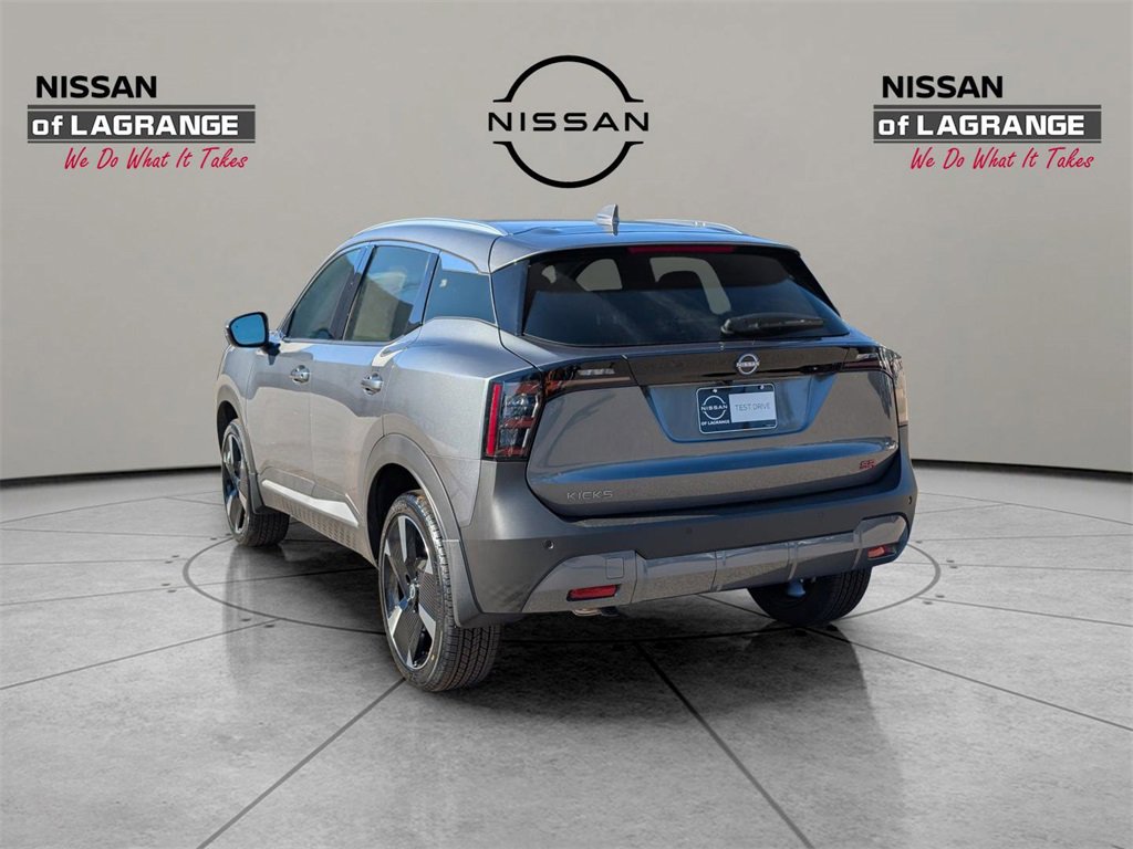 New 2025 Nissan Kicks SR image 7