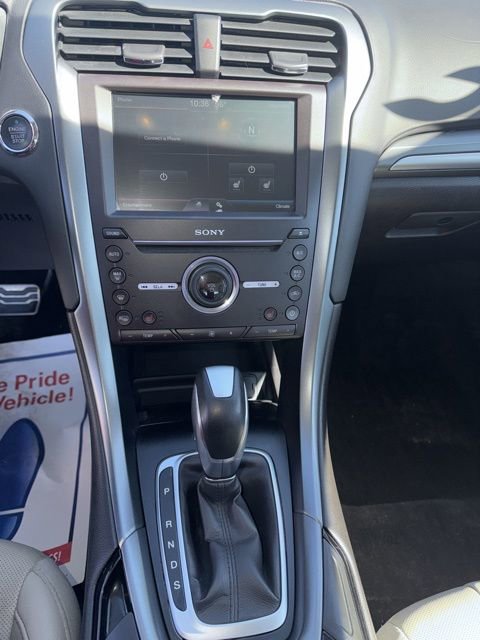 Used 2016 Ford Fusion Titanium FWD image 19