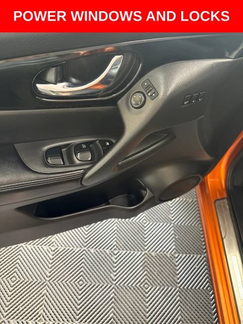 Certified 2022 Nissan Rogue Sport SV w/ Technology Package AWD/4WD image 5