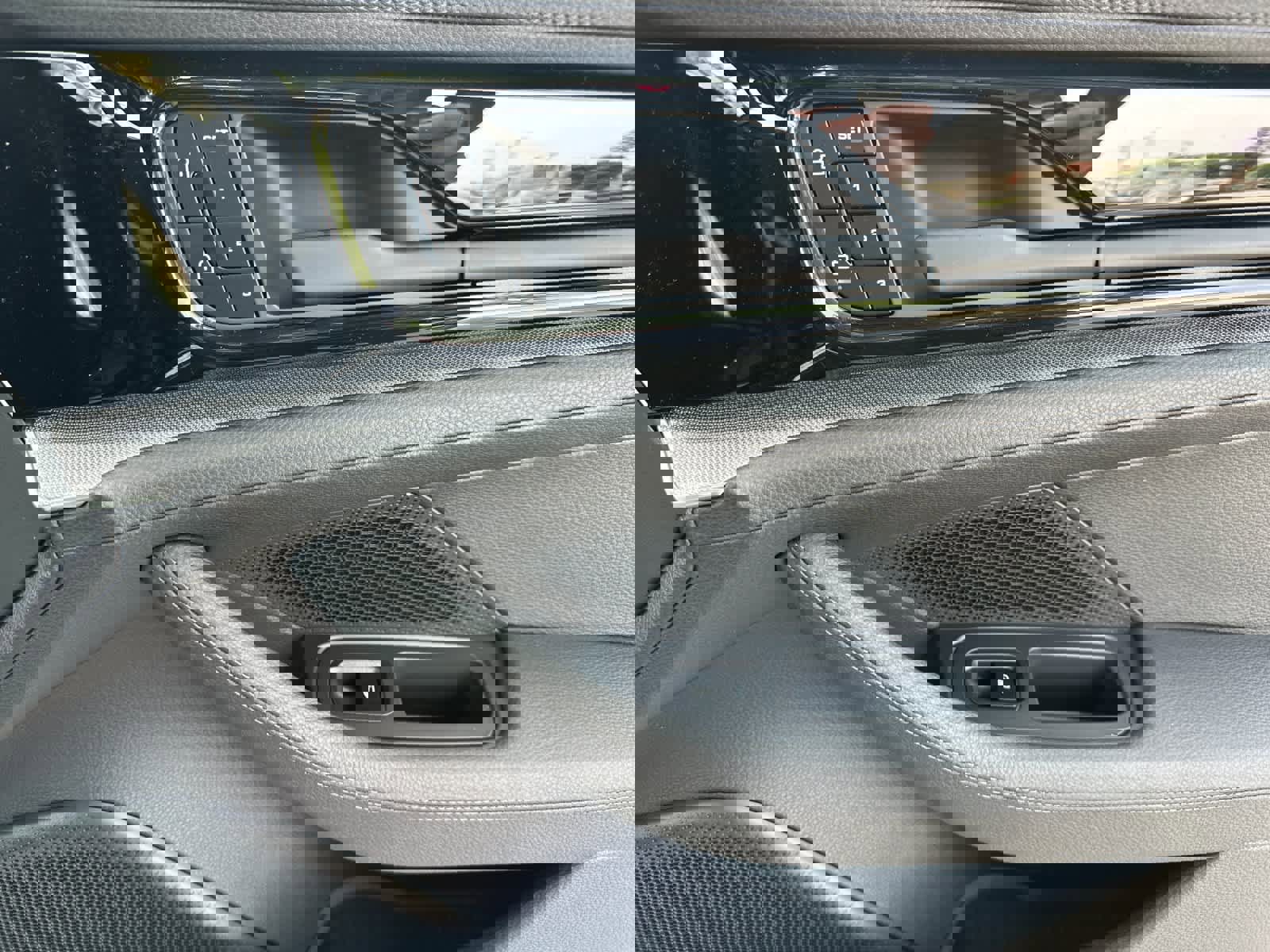 New 2026 Porsche Panamera image 18